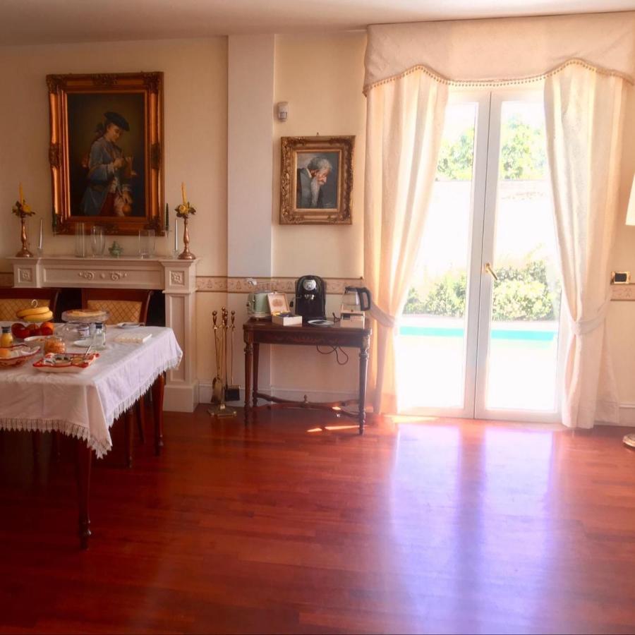 Villa Luce B&B Olbia Ngoại thất bức ảnh